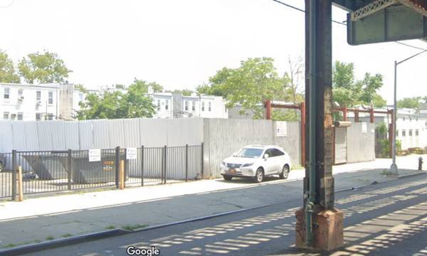 1821 McDonald ave, Brooklyn, NY for rent - Primary Photo - Image 1 of 4