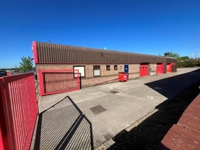 Milner Rd, Sudbury to rent Building Photo- Image 2 of 5