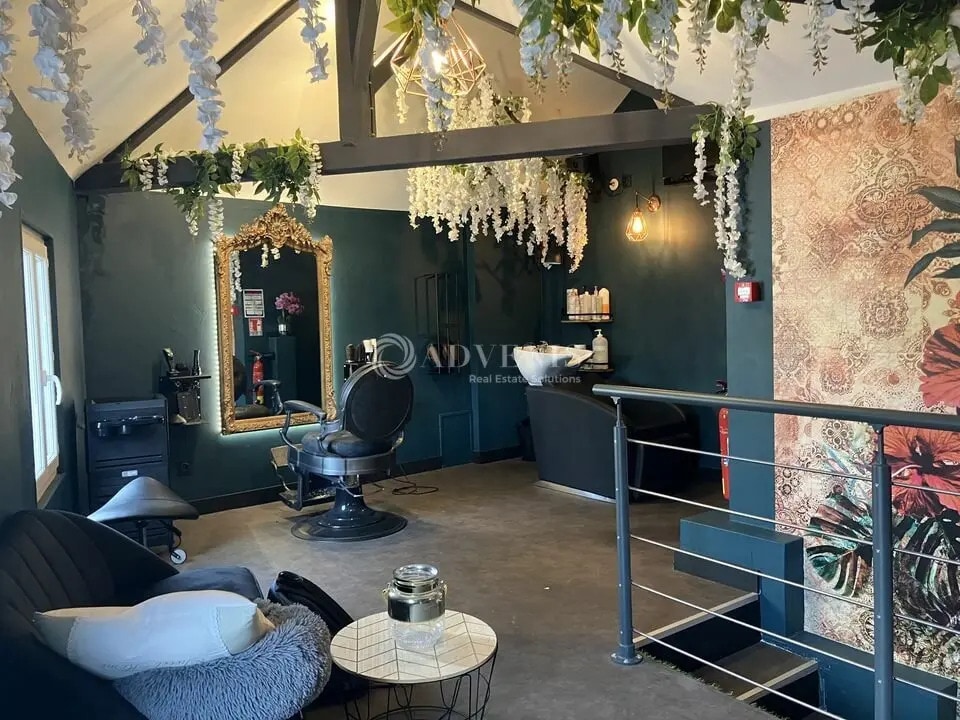Vente Commerce 155 m² - Photo 1