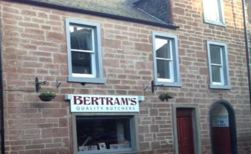 13 Bank St, Kirriemuir for sale Primary Photo- Image 1 of 1