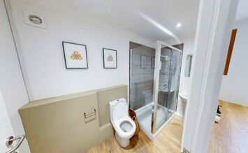 58-60 Pembroke Rd, London for rent Interior Photo- Image 2 of 5