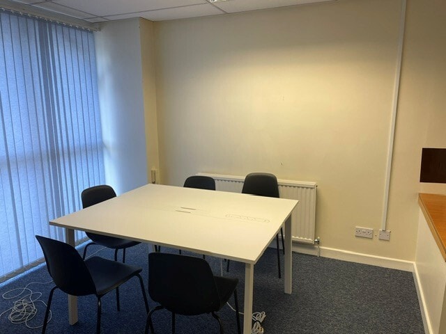 12-14 Vermont Pl, Milton Keynes, BKM MK15 8JA - Unit 13 - - Interior Photo - Image 2 of 6