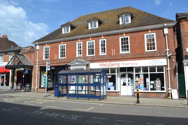 68-70 High St, Alton for sale - Building Photo - Image 1 of 6