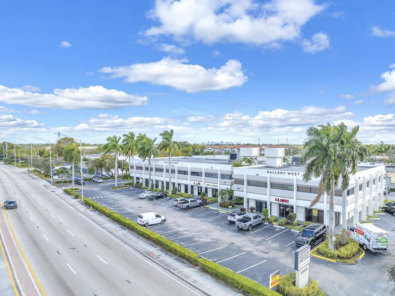 3900 W Commercial Blvd, Fort Lauderdale, FL for rent - Building Photo - Image 3 of 33