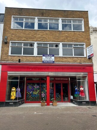 More details for 32 Fore St, Trowbridge - Retail for Rent