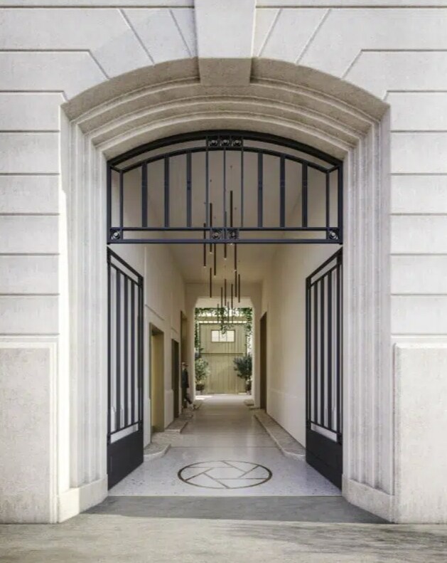 Office in Lyon to rent Building Photo- Image 1 of 4