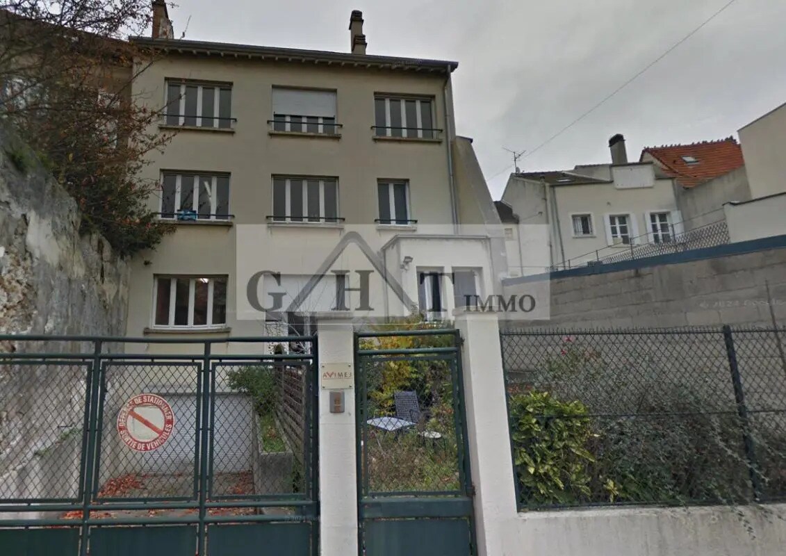 Office in Mareuil-lès-Meaux for sale Building Photo- Image 1 of 4