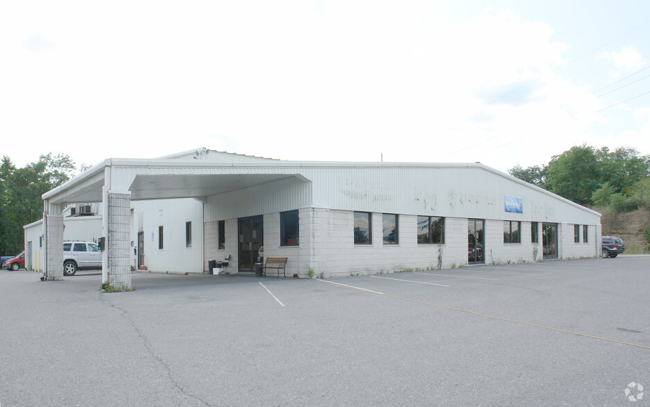 9492 William Penn Hwy, Huntingdon, PA for rent - Primary Photo - Image 1 of 2