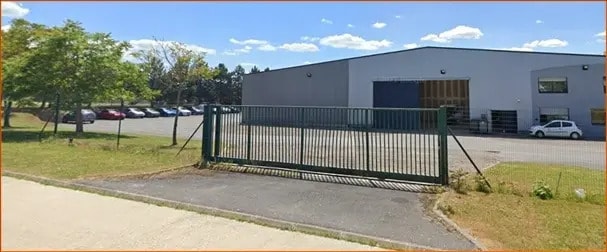 Location Local d'activités 459 m² - Photo 1