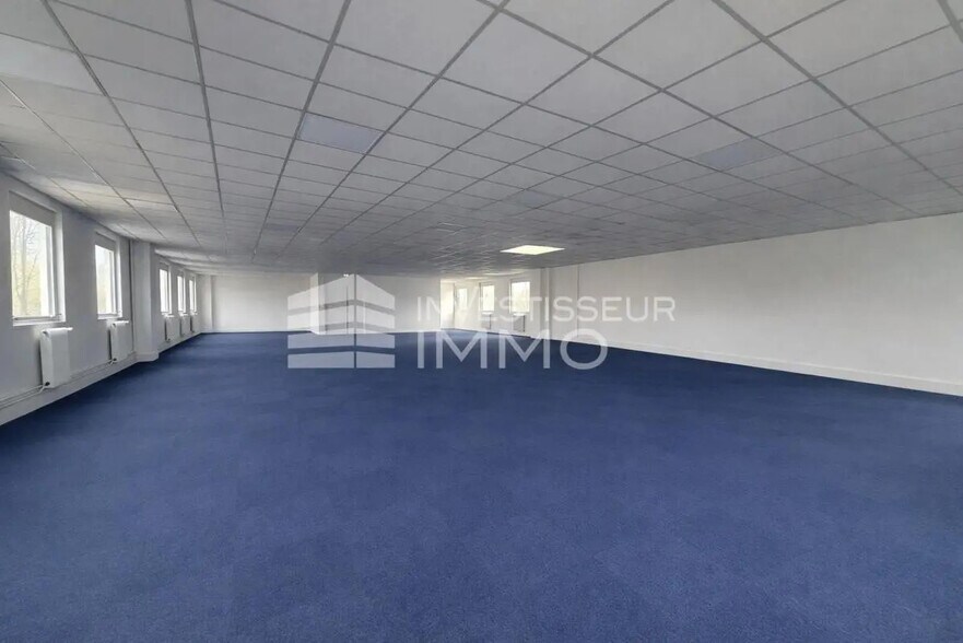 Office in Lognes to rent - Interior Photo - Image 2 of 6