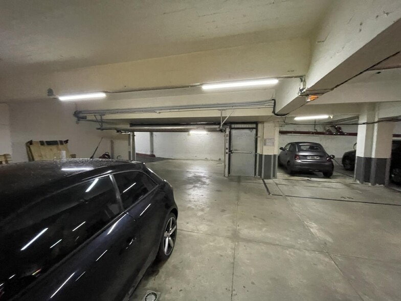 Office in Paris to rent - Building Photo - Image 3 of 10