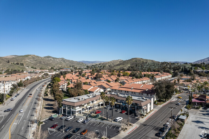 18333 Dolan Way, Santa Clarita, CA for rent - Aerial - Image 1 of 8