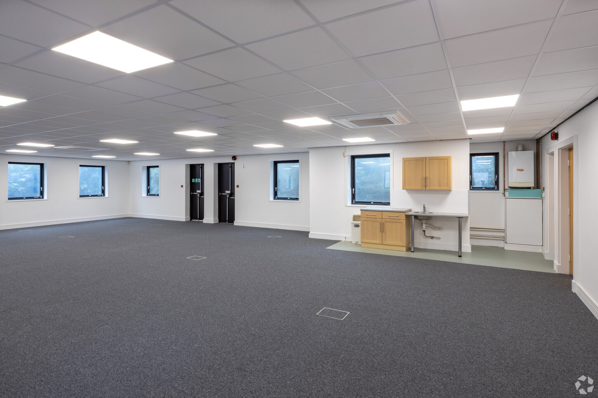 38 George Rd, Birmingham to rent Interior Photo- Image 1 of 4