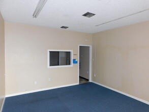 950 N Cocoa Blvd, Cocoa, FL for rent Building Photo- Image 2 of 4