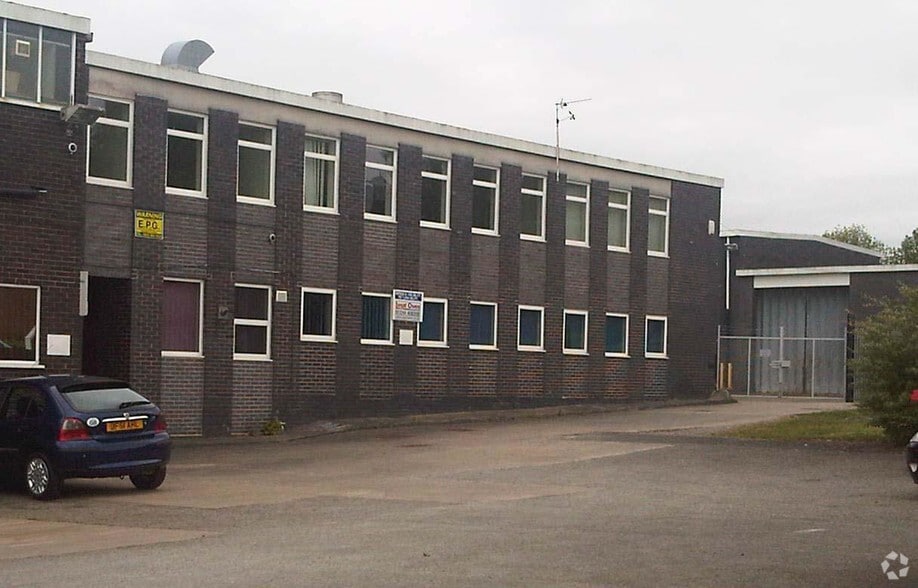 High St, Chester to rent - Building Photo - Image 2 of 8