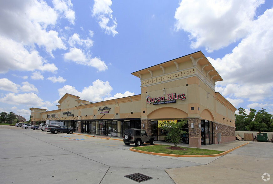 1130 Broadway St, Pearland, TX for rent - Building Photo - Image 3 of 4