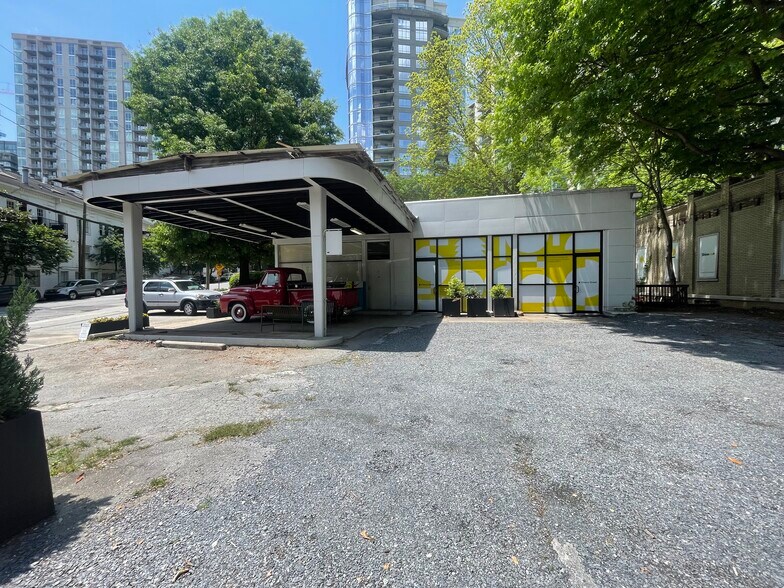 1084 Piedmont NE Ave, Atlanta, GA for sale - Building Photo - Image 3 of 9