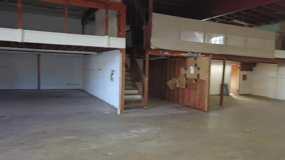 501 29th St, Newport Beach, CA for rent - Commercial Listing Video - Image 2 of 9