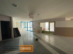 Office in Ris-Orangis to rent Interior Photo- Image 2 of 2