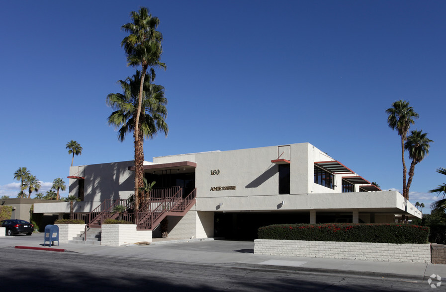 160 N Luring Dr, Palm Springs, CA for rent - Primary Photo - Image 1 of 4