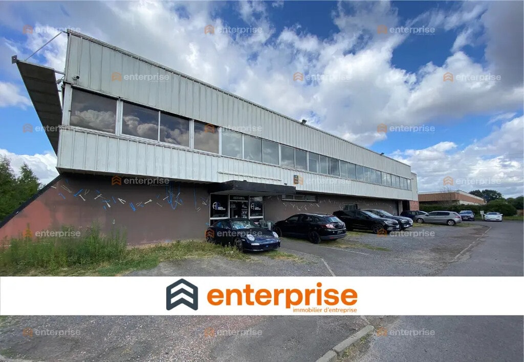 Location Bureaux 600 m² - Photo 1