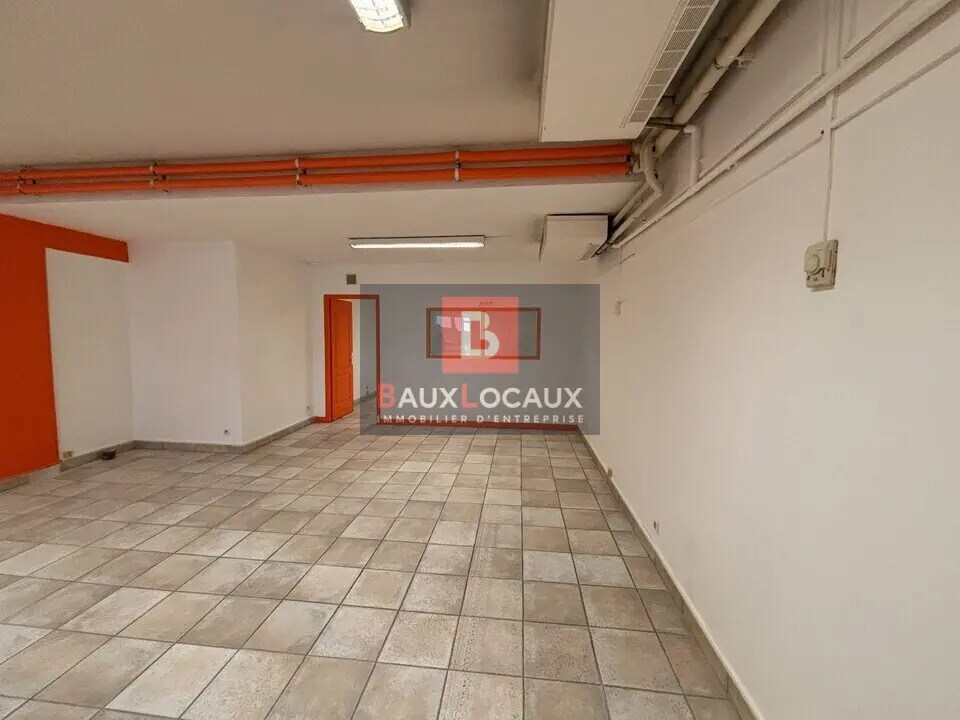 Location Commerce 80 m² - Photo 1