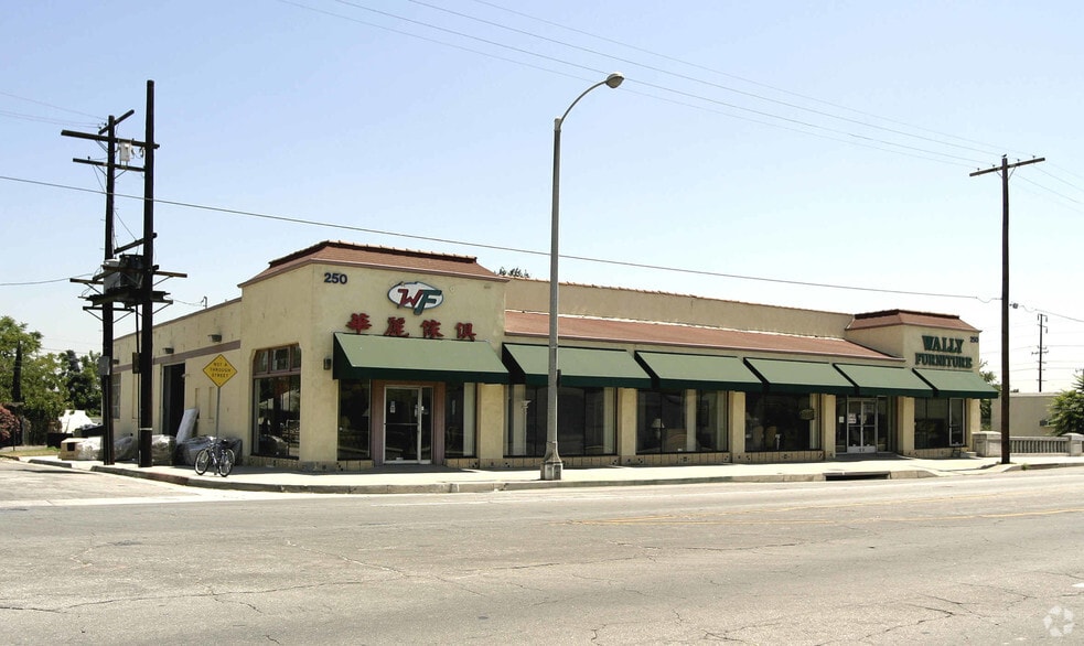 250 S San Gabriel Blvd, San Gabriel, CA for rent - Building Photo - Image 2 of 4