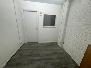 Anglesey Rd, Burton On Trent to rent Interior Photo- Image 2 of 4