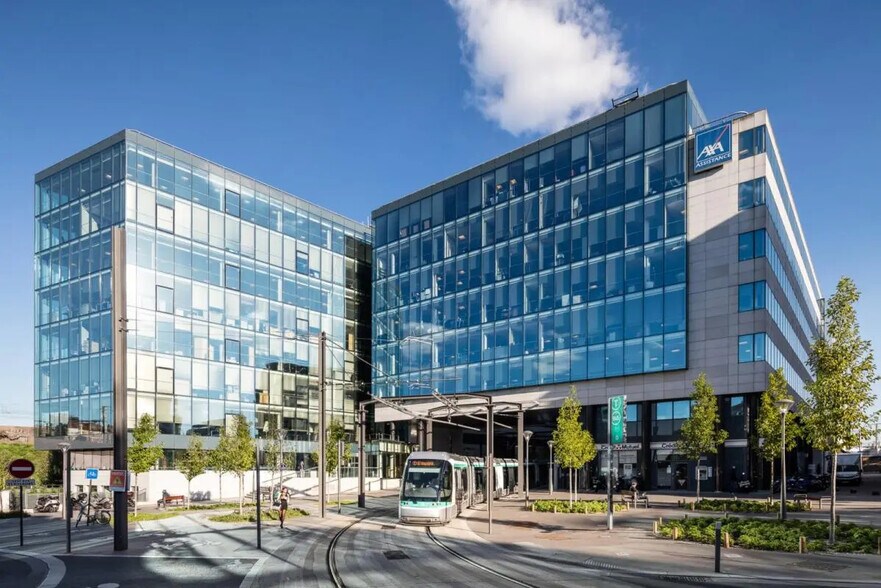 Office in Châtillon to rent - Building Photo - Image 2 of 25