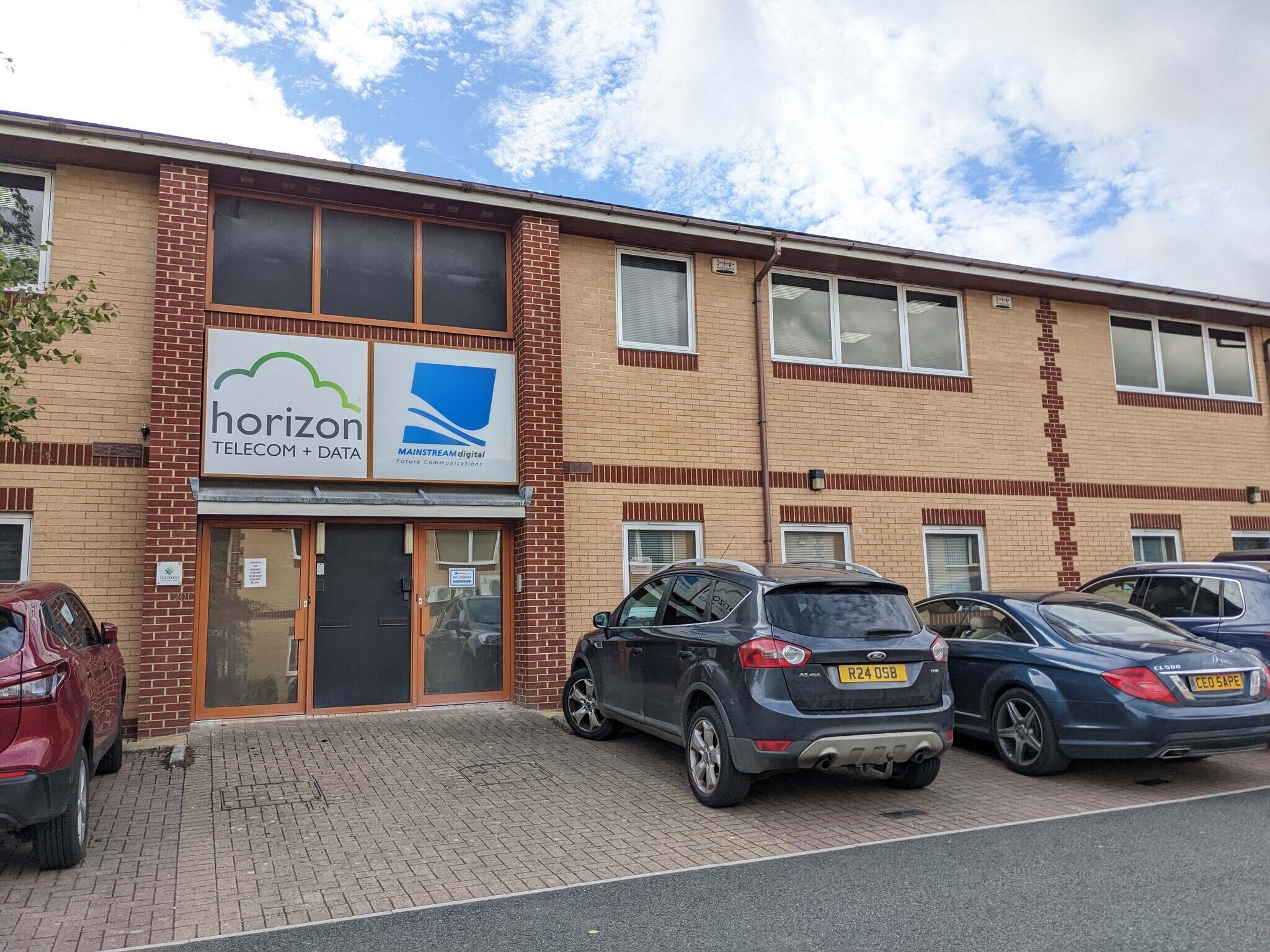 201-204 Love Ln, Cirencester for sale Building Photo- Image 1 of 1