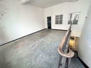 117-123 King St, South Shields to rent Interior Photo- Image 1 of 7