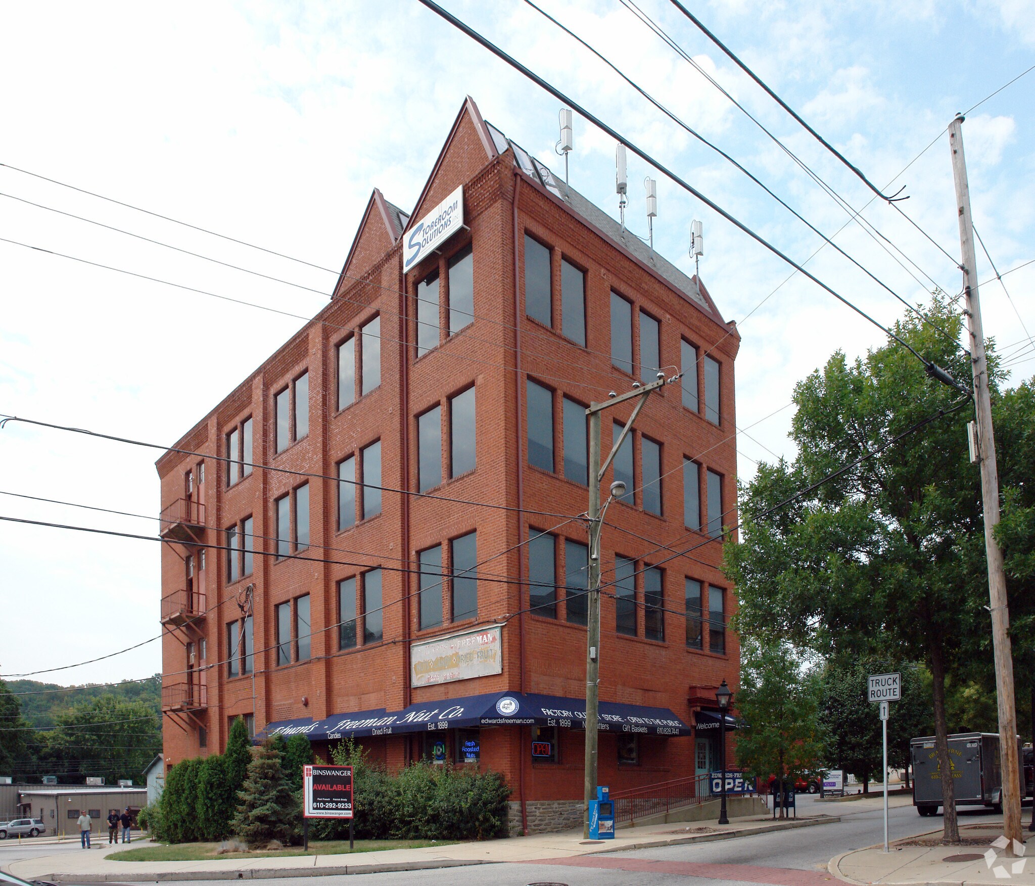 441 E Hector St, Conshohocken, PA to rent Building Photo- Image 1 of 15