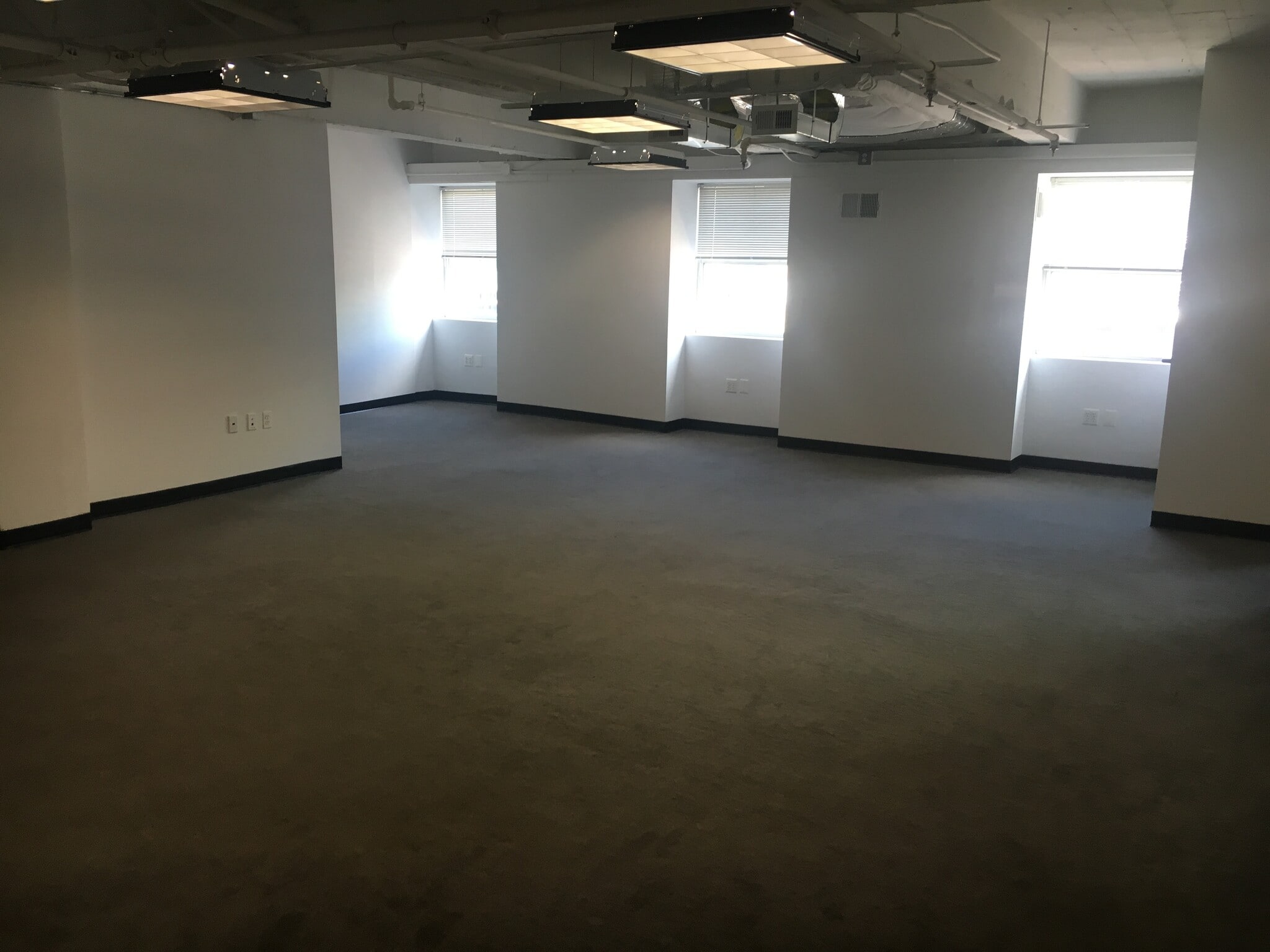 1100 H St NW, Washington, DC to rent Interior Photo- Image 1 of 2