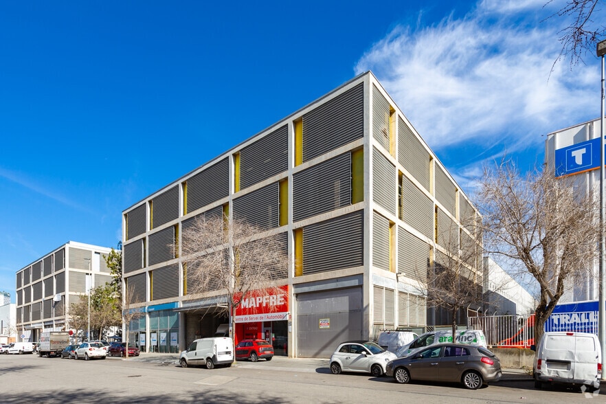 Passatge de Montserrat Isern, 1, L'Hospitalet de Llobregat, Barcelona for sale - Primary Photo - Image 1 of 1