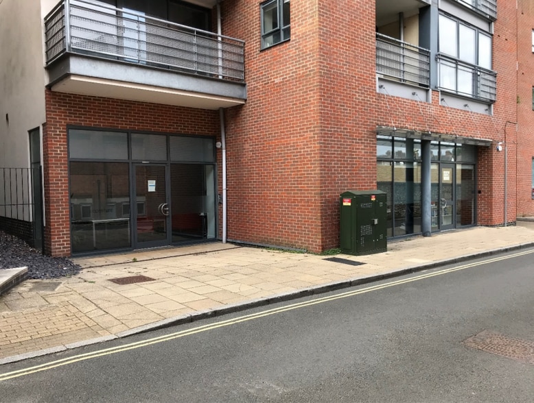 17A Staple Gdns, Winchester for sale - Building Photo - Image 1 of 1