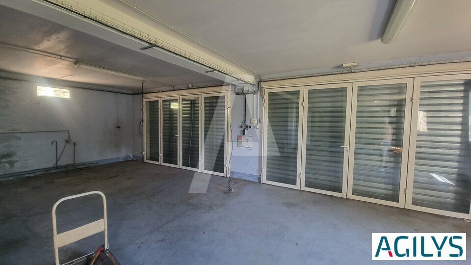 8 Rue De Bel Ebat, Marcoussis for sale - Interior Photo - Image 3 of 10