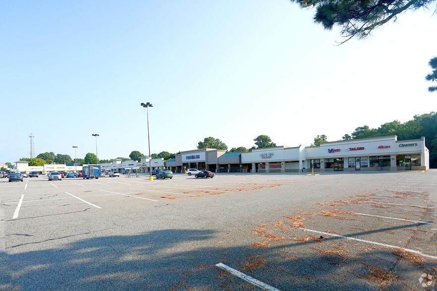 1200-1362 N Great Neck Rd, Virginia Beach, VA for sale - Primary Photo - Image 1 of 1