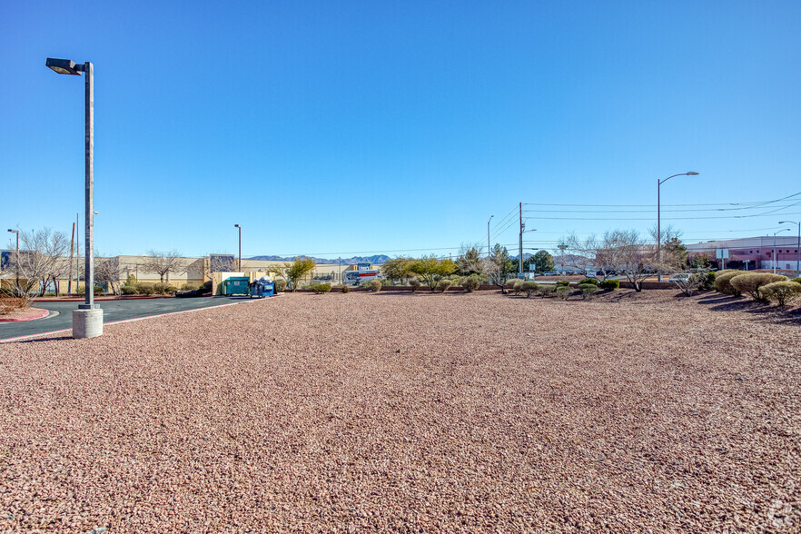 771 E Horizon Dr, Henderson, NV for rent - Building Photo - Image 1 of 5