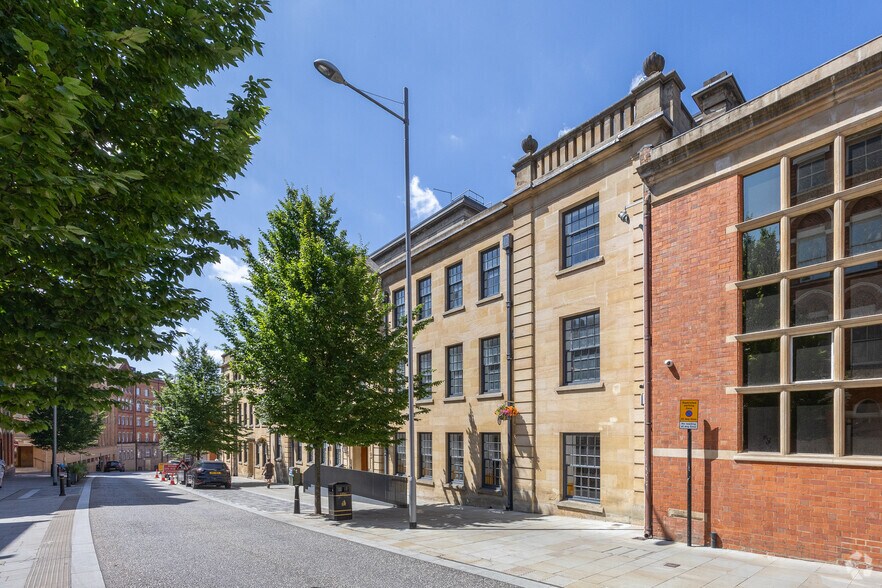 24 Guildhall Rd, Northampton to rent - Building Photo - Image 2 of 9