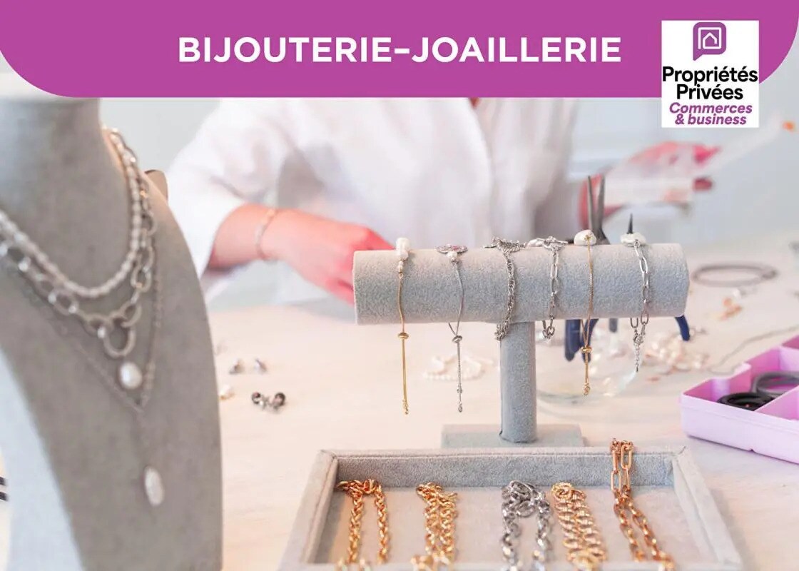 Light Industrial in Paris to rent Building Photo- Image 1 of 6