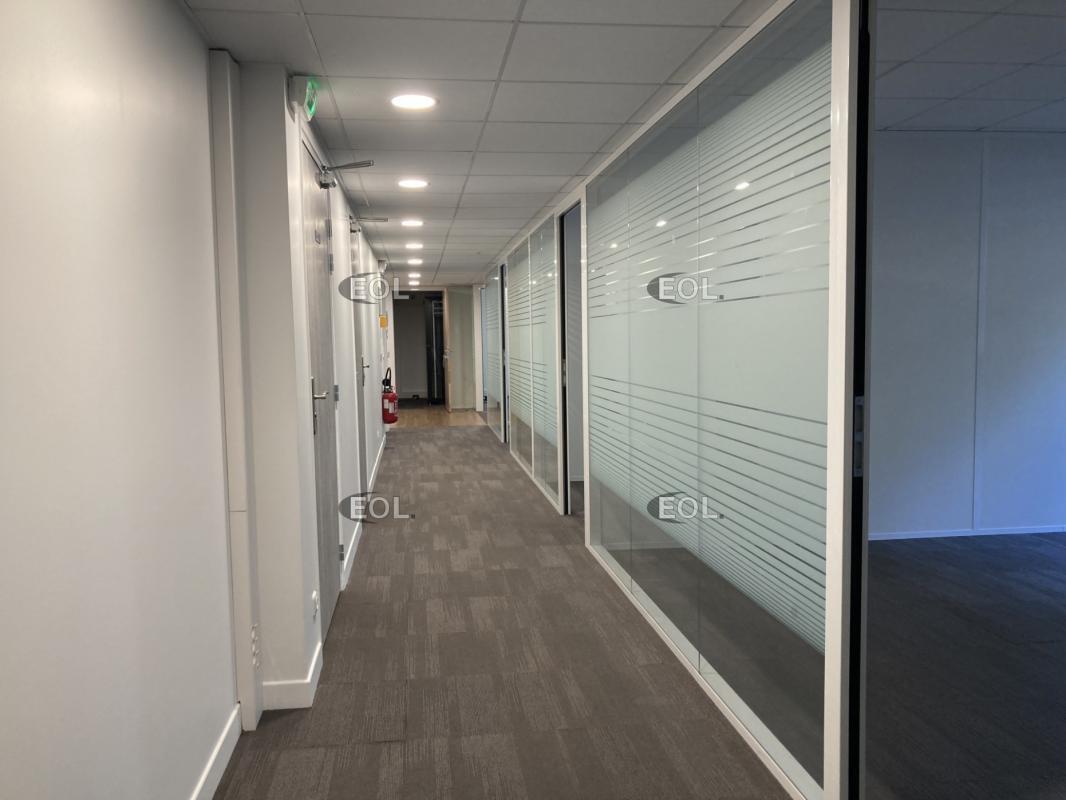 Office in Charenton-le-Pont to rent Interior Photo- Image 1 of 5