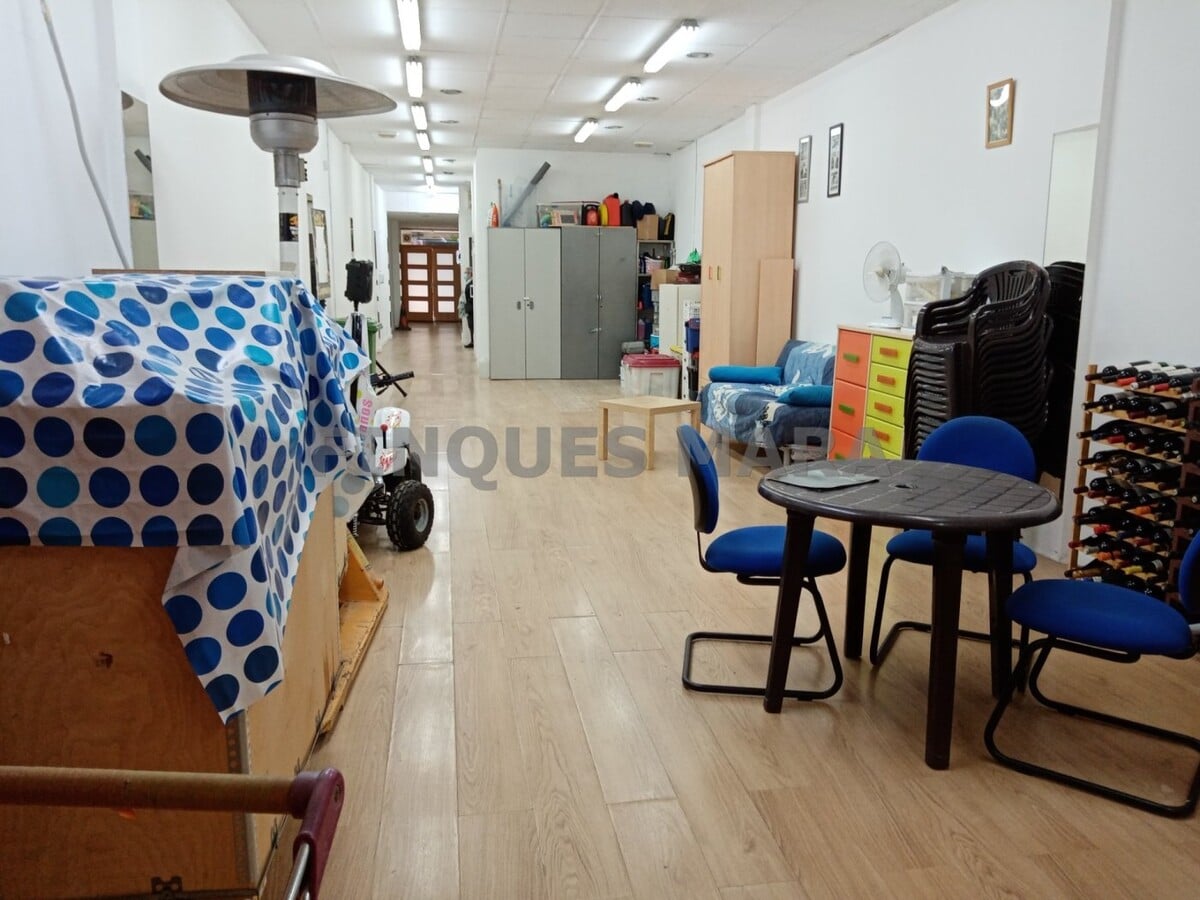 Sant Boi de Llobregat, BAR 08830 - - - Interior Photo - Image 2 of 6