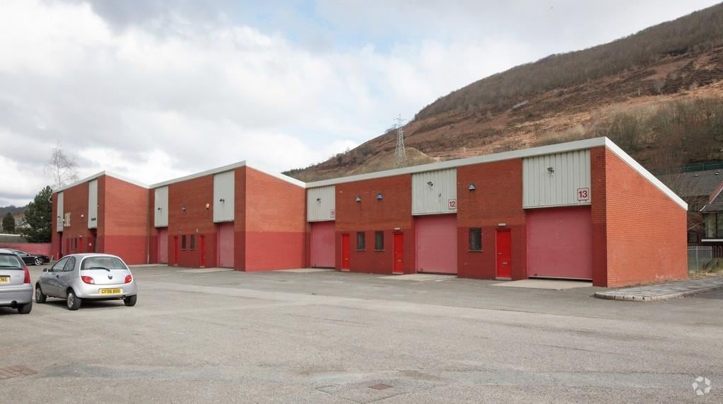 Marine St, Cwm to rent Building Photo- Image 1 of 1