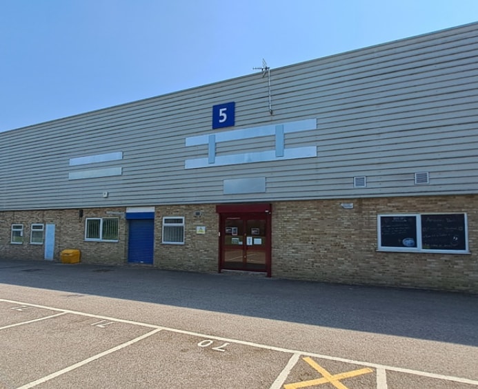 4-7 Deans Rd, Milton Keynes for sale - Building Photo - Image 3 of 3