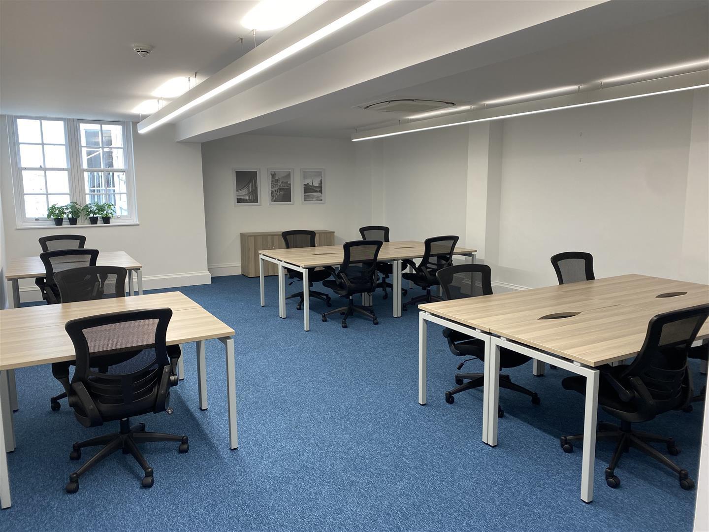 4 Queen St, Bath to rent Interior Photo- Image 1 of 1