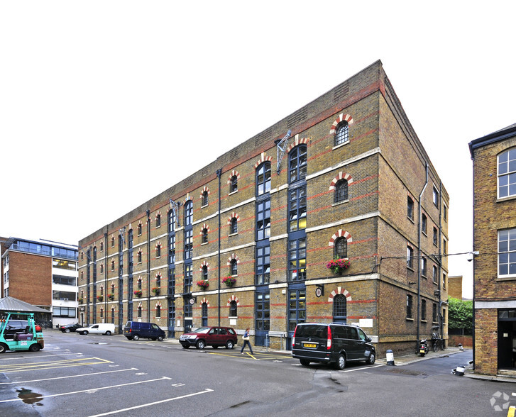 10-13 Weston St, London for rent - Primary Photo - Image 1 of 6