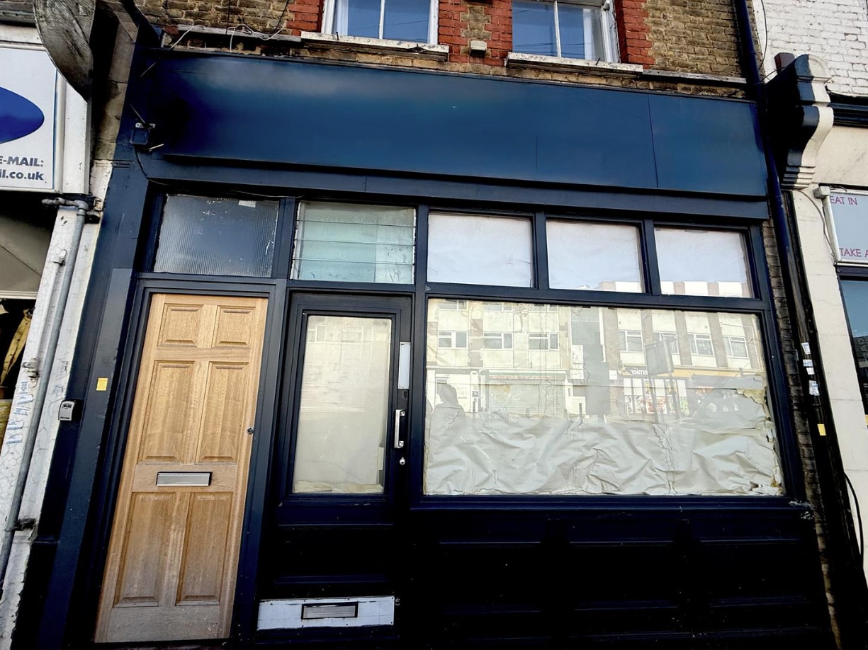 11 West St, Southend On Sea to rent Building Photo- Image 1 of 22