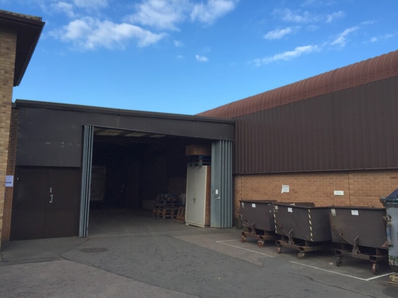 Ferro Fields, Brixworth to rent - Building Photo - Image 2 of 2