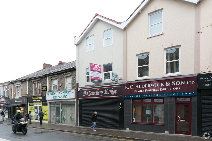 9 Regent St, Kingswood for sale - Building Photo - Image 1 of 1