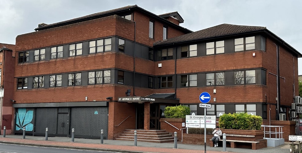 3-5 Pepys Rd, London for sale - Primary Photo - Image 1 of 1